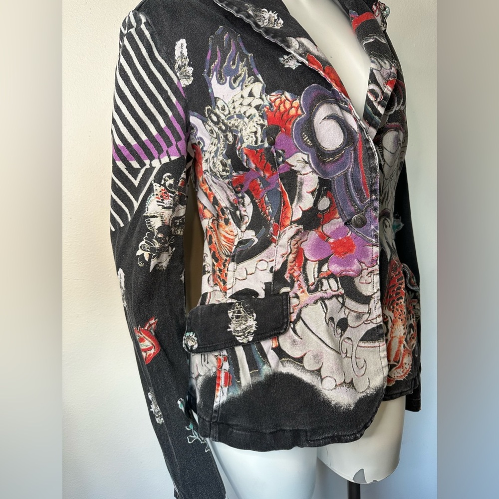 Beautiful vintage punk rock goth Cavalli denim jacket. Women’s medium